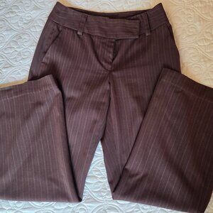 Apt. 9 Maxwell size 8 brown chocolate with pinstripes pants petite short